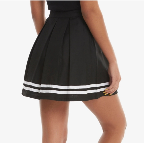 Hot Topic Black Cheer Skirt - Picture 2 of 4